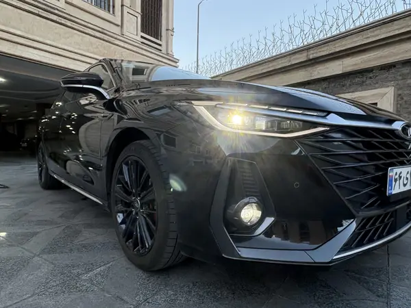 فونیکس آریزو 8 (Z8)