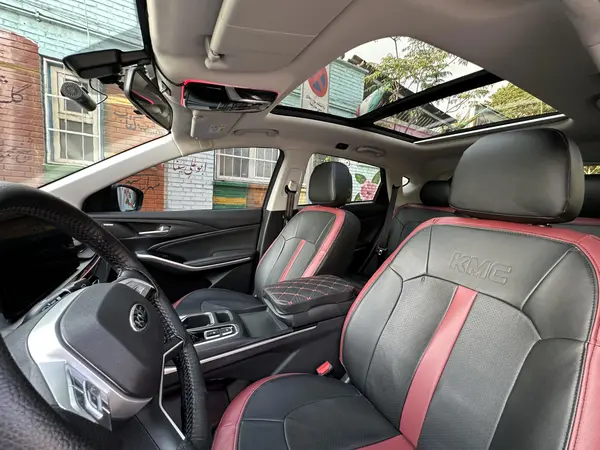 عکس کی ام سی X5