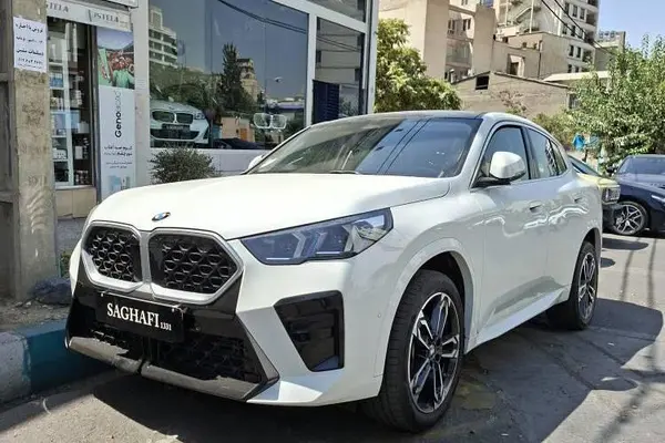 بی ام و X2