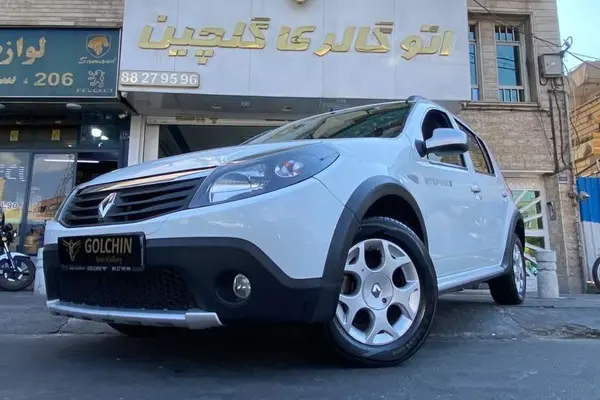 رنو ساندرو استپ وی