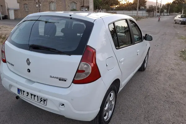 عکس رنو ساندرو