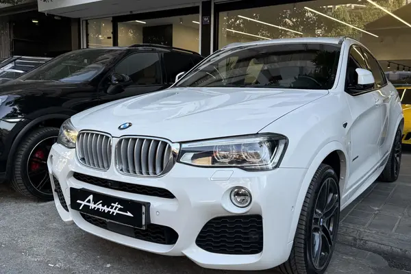 بی ام و X4