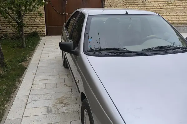 پژو 405