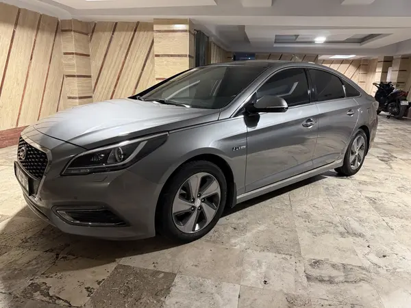 هیوندای سوناتا هیبرید