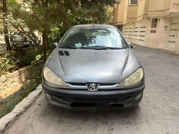پژو 206