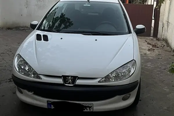 پژو 206
