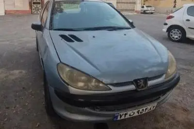 پژو 206