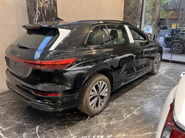 آئودی Q5 e-tron