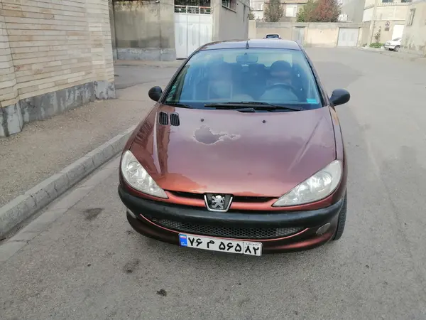 پژو 206