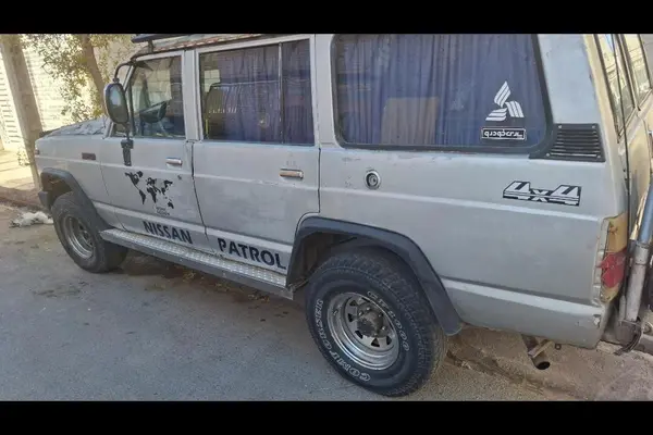 نیسان پاترول چهار در