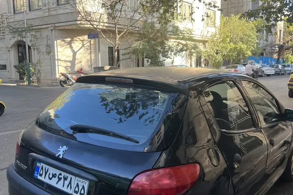 پژو 206
