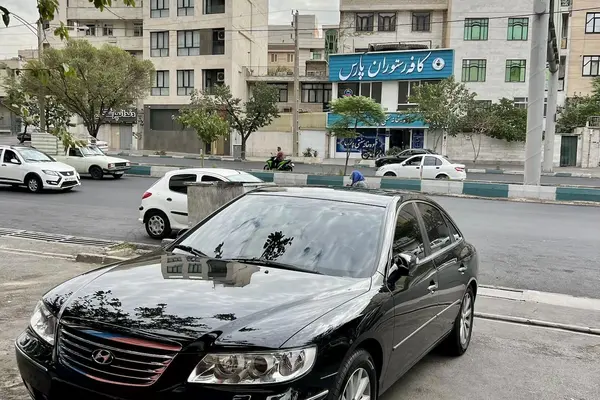هیوندای آزرا (گرنجور)