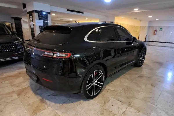 ایرس HM5 EREV