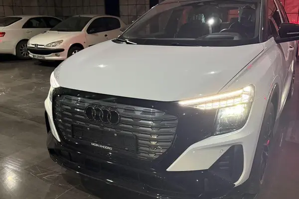 آئودی Q5 e-tron