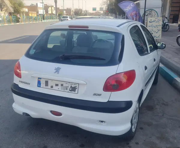 پژو 206