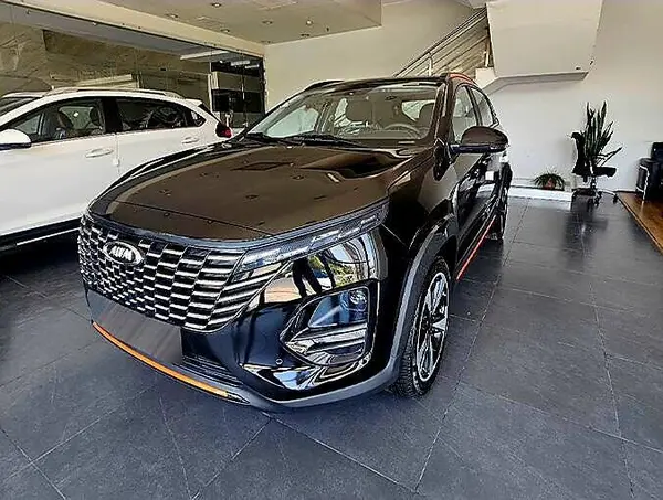 ام وی ام X33 کراس