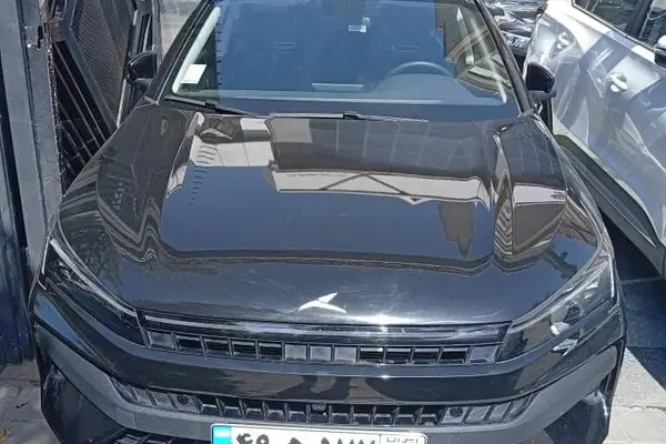کی ام سی J7