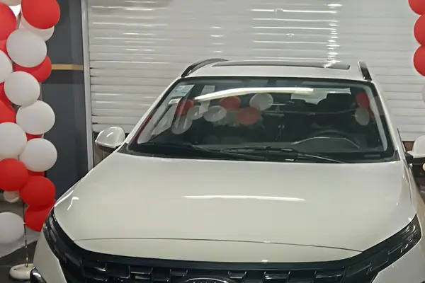 عکس ام وی ام X33 کراس