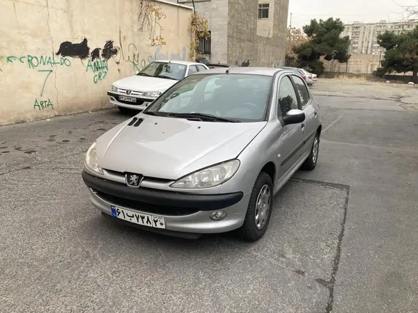 پژو 206