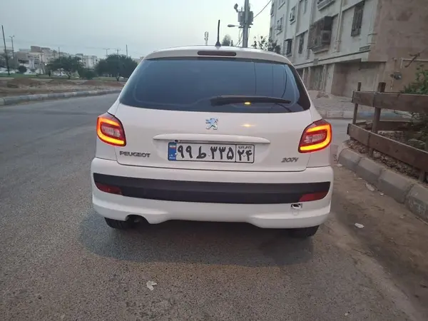 پژو 207