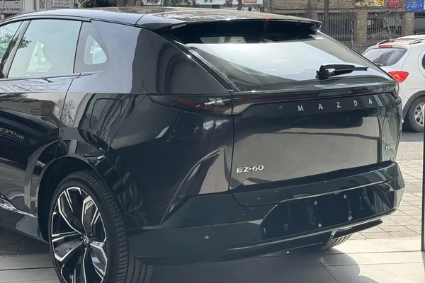 عکس مزدا EZ60 EREV