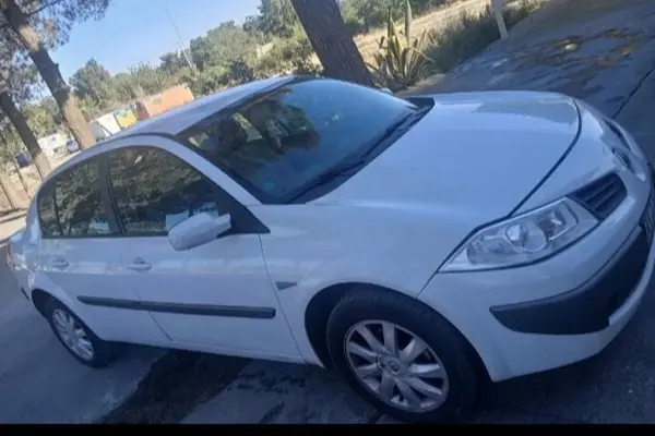 رنو مگان (مونتاژ)