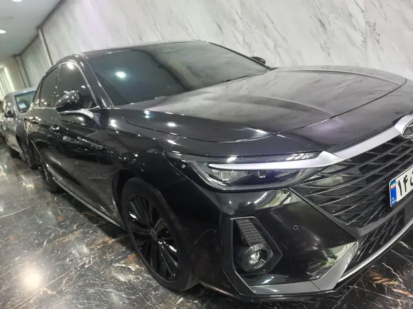 فونیکس آریزو 8 (Z8)