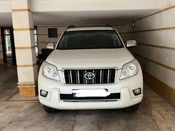 تویوتا پرادو دو در
