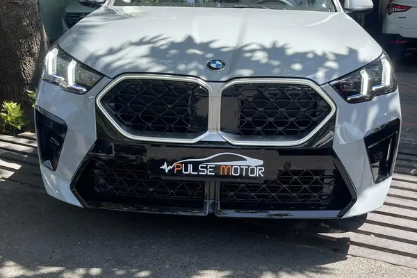 عکس بی ام و X2