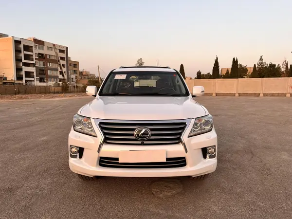 لکسوس LX
