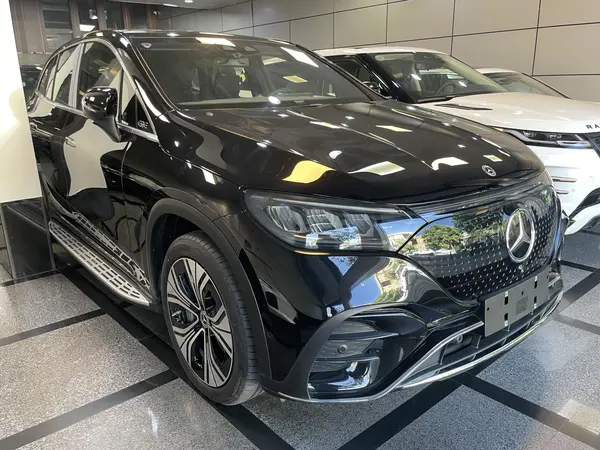 بنز EQE SUV