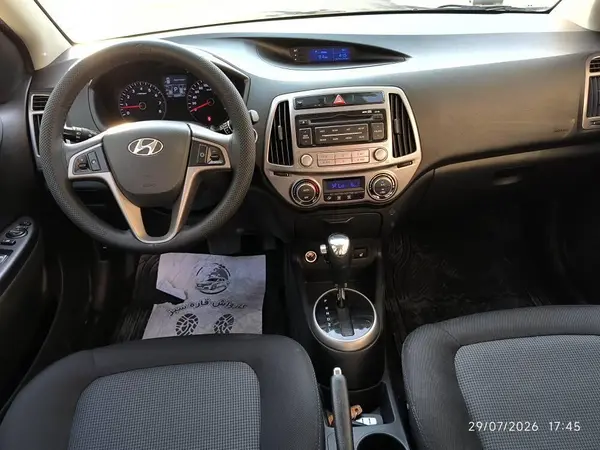 عکس هیوندای i20