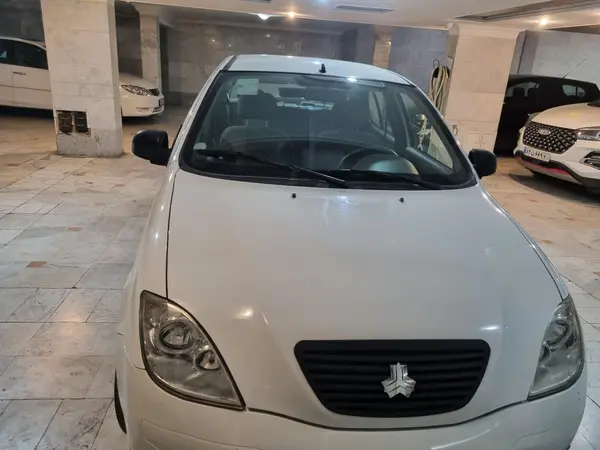 تیبا صندوق دار