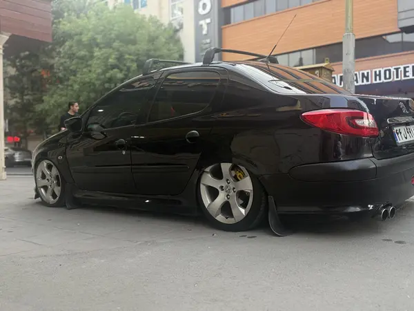 پژو 206 SD