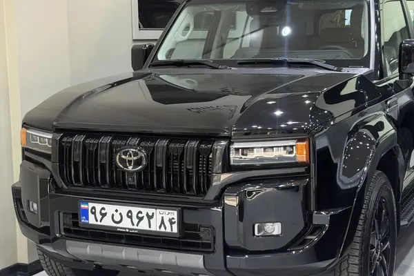تویوتا پرادو  چهار در