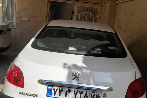 پژو 206