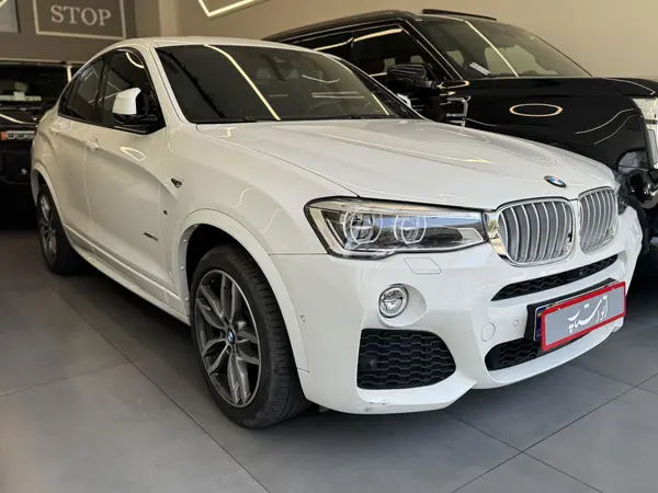 بی ام و X4