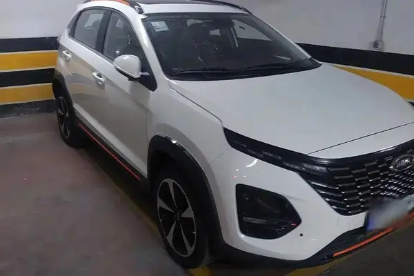 ام وی ام X33 کراس