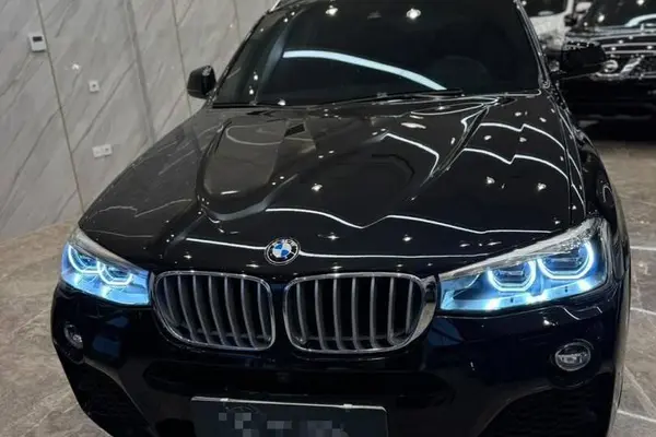 بی ام و X4