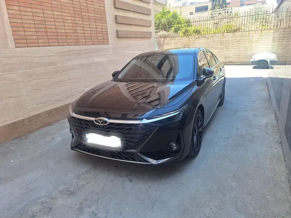 فونیکس آریزو 8 (Z8)