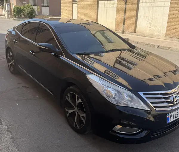 هیوندای آزرا (گرنجور)