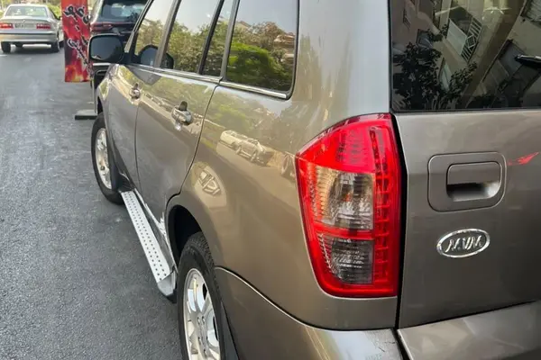 ام وی ام X33 کراس
