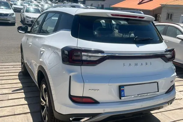 لاماری نئو
