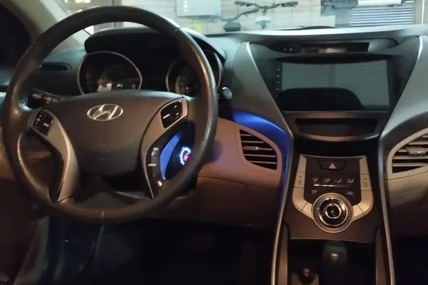 هیوندای النترا