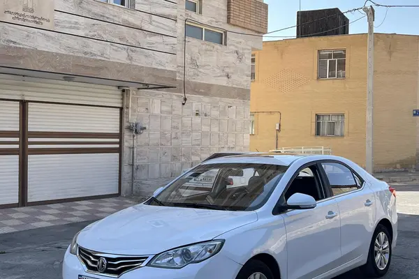 ام جی 360