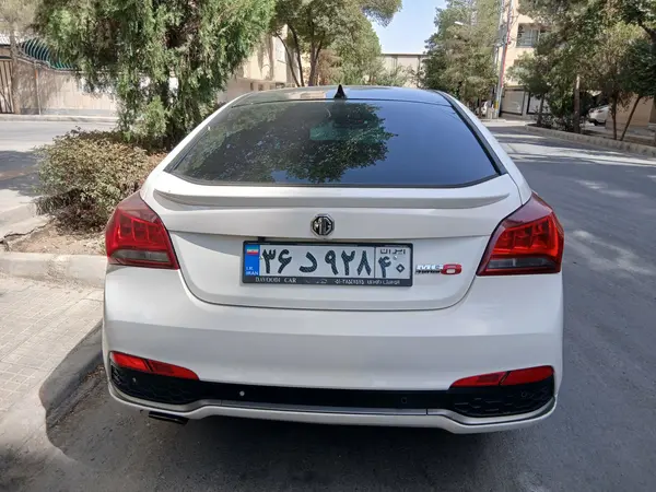 عکس ام جی GT