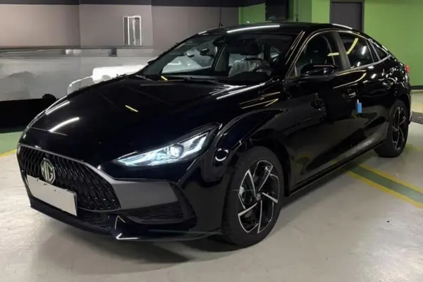 ام جی GT