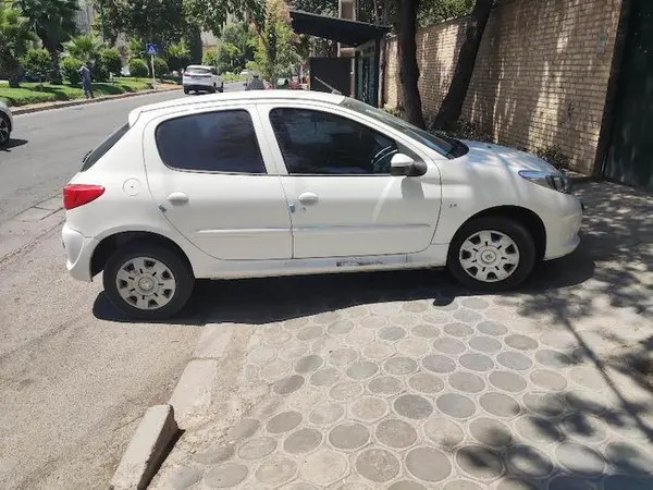 پژو 207