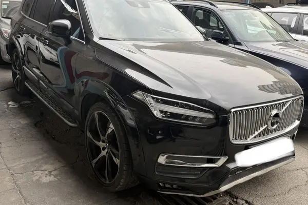 ولوو XC90