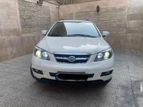 بی وای دی S6